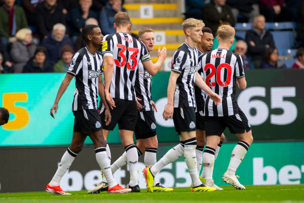 越来越多地 越来越多地