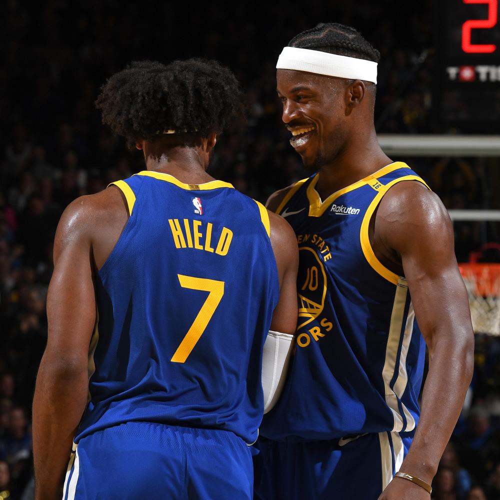 足球场上的 足球场上的